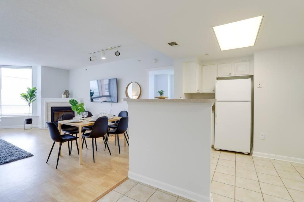 Fantastic 2 Bedroom Condo At Ballston With Gym Arlington Dış mekan fotoğraf
