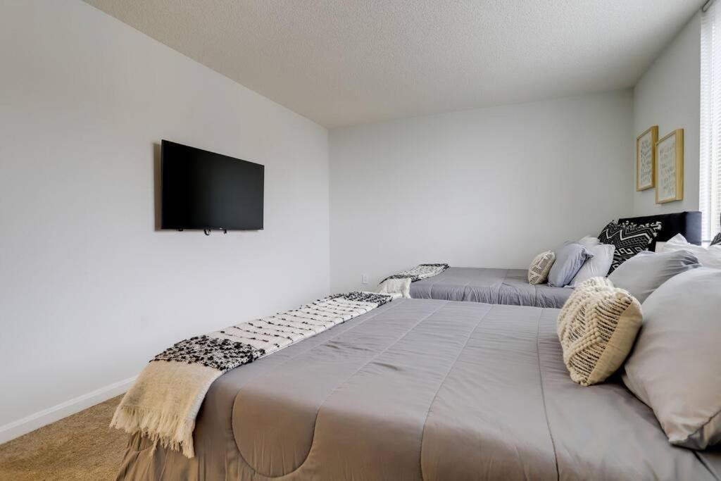 Fantastic 2 Bedroom Condo At Ballston With Gym Arlington Dış mekan fotoğraf