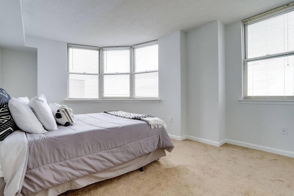 Fantastic 2 Bedroom Condo At Ballston With Gym Arlington Dış mekan fotoğraf